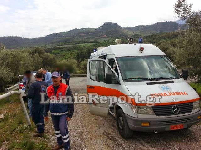 Άγιο είχε οδηγός στη Λαμία - Έπεσε στο γκρεμό με το αυτοκίνητο και βγήκε χωρίς γρατσουνιά - Φωτογραφία 5