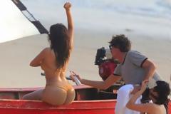 Μας γύρισε την…πλάτη η Kim Kardashian