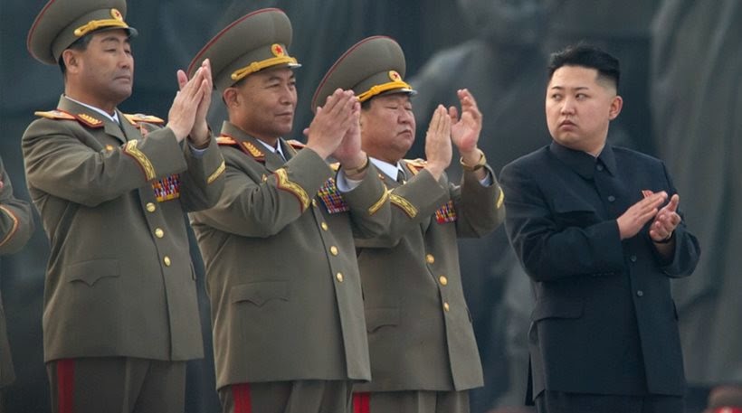 Βόρεια Κορέα: Με φλογοβόλο εκτέλεσε υπουργό του ο Κιμ Γιονγκ Ουν - Φωτογραφία 1