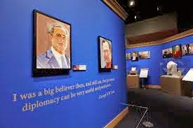 Από το Google Images μοιάζουν βγαλμένοι οι πίνακες του Μπους! - Φωτογραφία 2