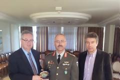 Ο νέος διοικητής της ΧΧ Τεθωρακισμένης Μεραρχίας στο γραφείο του αντιπεριφερειάρχη Καβάλας