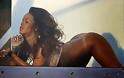 Rihanna: Ποζάρει γυμνή από την μέση και κάτω... και κόβει ανάσες! - Φωτογραφία 1