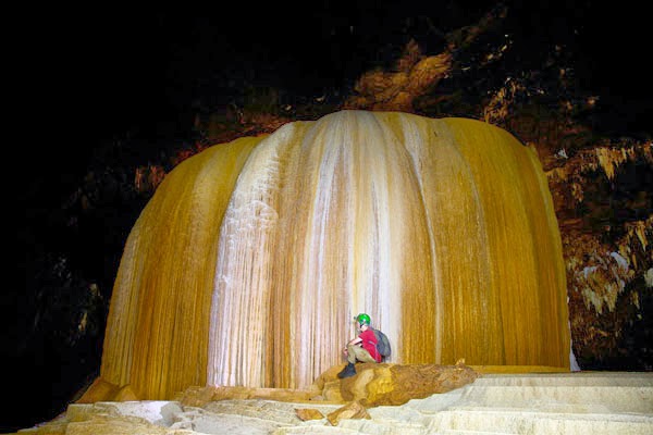Εκπληκτική σπηλιά στην Ταϊλάνδη [photos] - Φωτογραφία 1