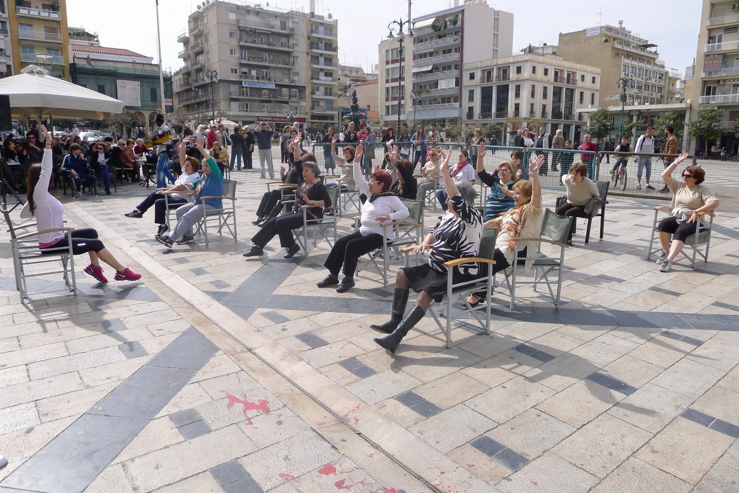 Πάτρα: Μεγάλη επιτυχία στην εκδήλωση για την Τρίτη Ηλικία στην Πλατεία Γεωργίου - Φωτογραφία 5