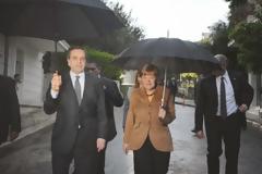 Δείτε φωτογραφίες από το γεύμα της Μέρκελ με τον Σαμαρά