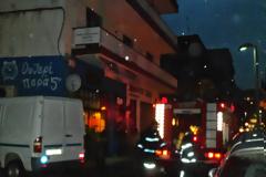 Καμινάδα τζακιού τυλίχτηκε στις φλόγες στο κέντρο της Ξάνθης! [Video - Photos]
