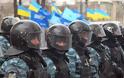 Ένοπλοι στην Ουκρανία κατέλαβαν αστυνομικό τμήμα στην πόλη Σλαβιάνσκ