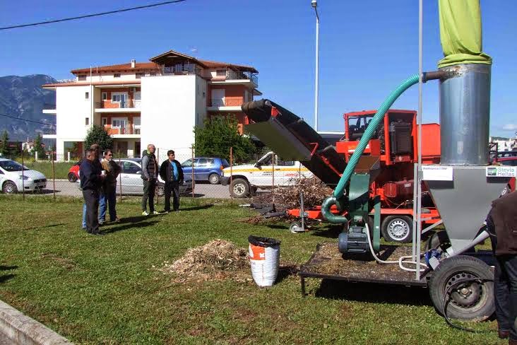 Πραγματοποιήθηκε παρουσία του Δημάρχου Λαμιέων η επίδειξη παραγωγής pellet από δημοτικά κλαδεύματα - Φωτογραφία 7