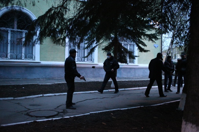 Επιχείρηση ειδικών δυνάμεων στο Σλαβιάνσκ, άνοιξαν πυρ οι φιλορώσοι - Φωτογραφία 2