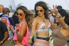 Alessandra Ambrosio: «Ξεσάλωσε» στο μουσικό φεστιβάλ Coachella
