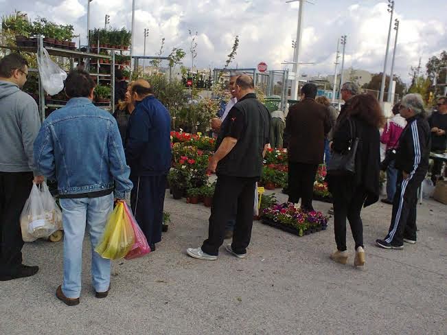 Ο Δήμος Αμαρουσίου στήριξε τις πασχαλινές αγορές των καταναλωτών πραγματοποιώντας με επιτυχία την 9η εορταστική δράση για τη Διάθεση Εγχώριων Αγροτικών Προϊόντων - Φωτογραφία 1