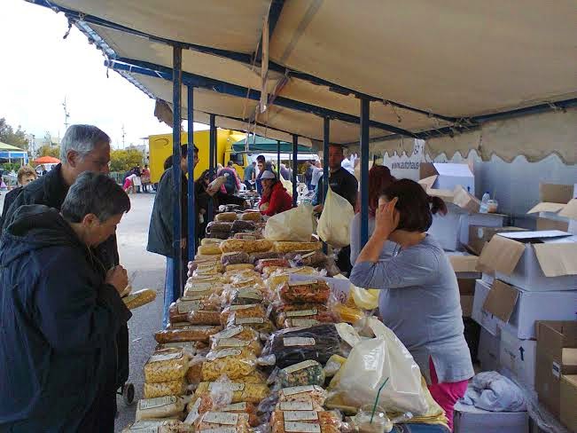 Ο Δήμος Αμαρουσίου στήριξε τις πασχαλινές αγορές των καταναλωτών πραγματοποιώντας με επιτυχία την 9η εορταστική δράση για τη Διάθεση Εγχώριων Αγροτικών Προϊόντων - Φωτογραφία 7