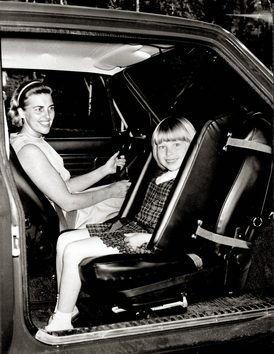 Ασφάλεια για τους μικρούς επιβάτες: Η Volvo παρουσιάζει concept φουσκωτού παιδικού καθίσματος - Φωτογραφία 1