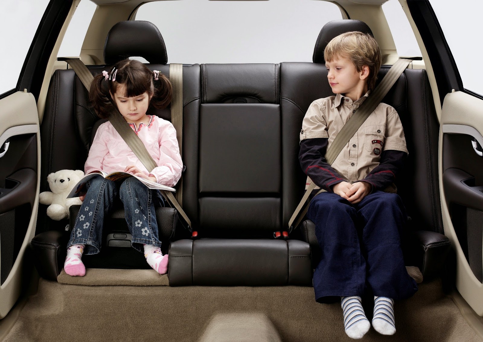 Ασφάλεια για τους μικρούς επιβάτες: Η Volvo παρουσιάζει concept φουσκωτού παιδικού καθίσματος - Φωτογραφία 6