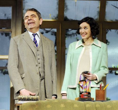 Ο Mr. Bean χώρισε και έχει σχέση με 28χρόνια νεότερή του ηθοποιό! - Φωτογραφία 4