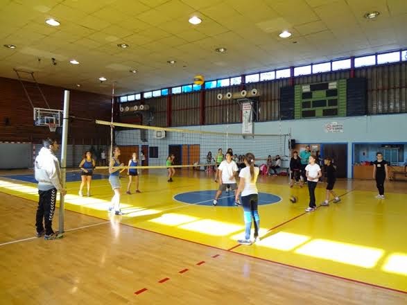 Με τους αγώνες πετοσφαίρισης των παιδιών του Δημοτικού και του Γυμνασίου άνοιξε η αυλαία των φετινών γιορτών του Τμήματος Αθλητισμού του Δήμου Αμαρουσίου - Φωτογραφία 5