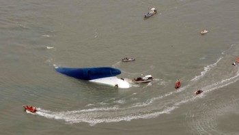 Ναυτική τραγωδία με εκατοντάδες αγνοούμενους στη Ν. Κορέα - Φωτογραφία 2