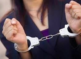 Συνελήφθησαν τέσσερις γυναίκες, οι οποίες παρίσταναν υπαλλήλους της Πρόνοιας - Φωτογραφία 1
