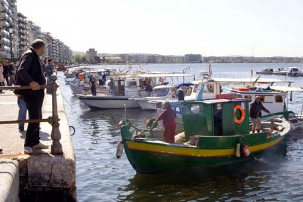 Θεσσαλονίκη: Επιστρέφουν τα θρυλικά καραβάκια στον Θερμαϊκό - Φωτογραφία 1