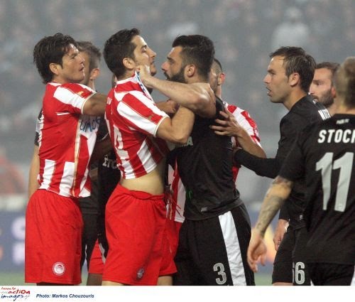 Η χθεσινοβραδινή ντροπή του ελληνικού ποδοσφαίρου σε 25 φωτογραφίες... - Φωτογραφία 13