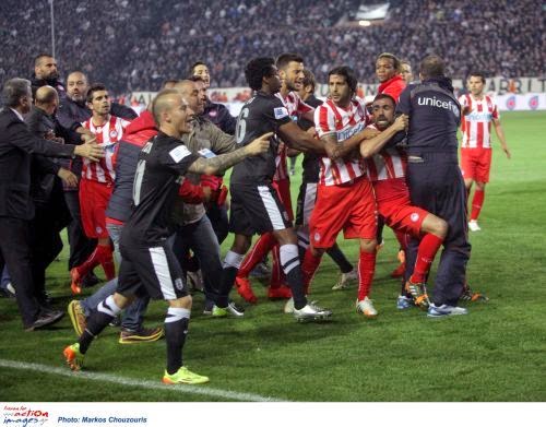 Η χθεσινοβραδινή ντροπή του ελληνικού ποδοσφαίρου σε 25 φωτογραφίες... - Φωτογραφία 6