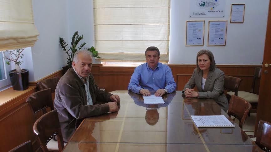 Υπογραφή προγραμματικής σύμβασης Περιφέρειας Κρήτης-Δήμου Αρχανών Αστερουσίων για την στήριξη-ανάπτυξη ομάδας παραγωγών κτηνοτρόφων - Φωτογραφία 1