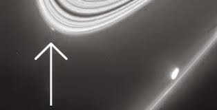 To Cassini βλέπει το τελευταίο φεγγάρι του Κρόνου να γεννιέται - Φωτογραφία 1