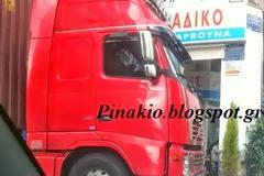 Οι νταλίκες των Κινέζων που φράζουν την Αθήνα