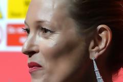 Γερασμένη στα 40 της η Kate Moss