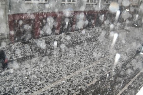 Έντονη βροχή και χαλαζόπτωση σήμερα στα Γιάννενα! Δείτε βίντεο - Φωτογραφία 1
