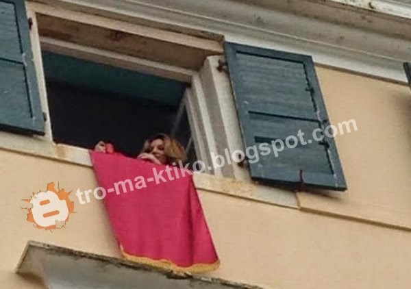 Η Αντζελα Γκερεκου σπάει...στάμνες στην Κέρκυρα - Φωτογραφίες αναγνώστη - Φωτογραφία 2