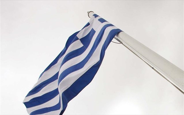 Χανιά: Έκλεψαν την ελληνική σημαία από το Φρούριο Φιρκά - Φωτογραφία 1