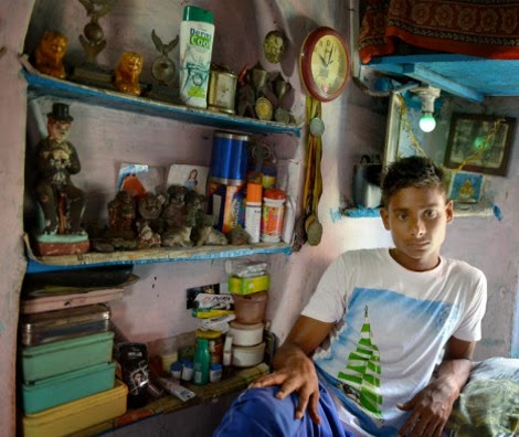 16χρονος από φτωχογειτονιά της Ινδίας στο Ολντ Τράφορντ για προπόνηση! [photos] - Φωτογραφία 2