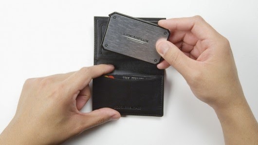 Εξωτερική μπαταρία για smartphones σε μέγεθος πιστωτικής κάρτας! [photos] - Φωτογραφία 3