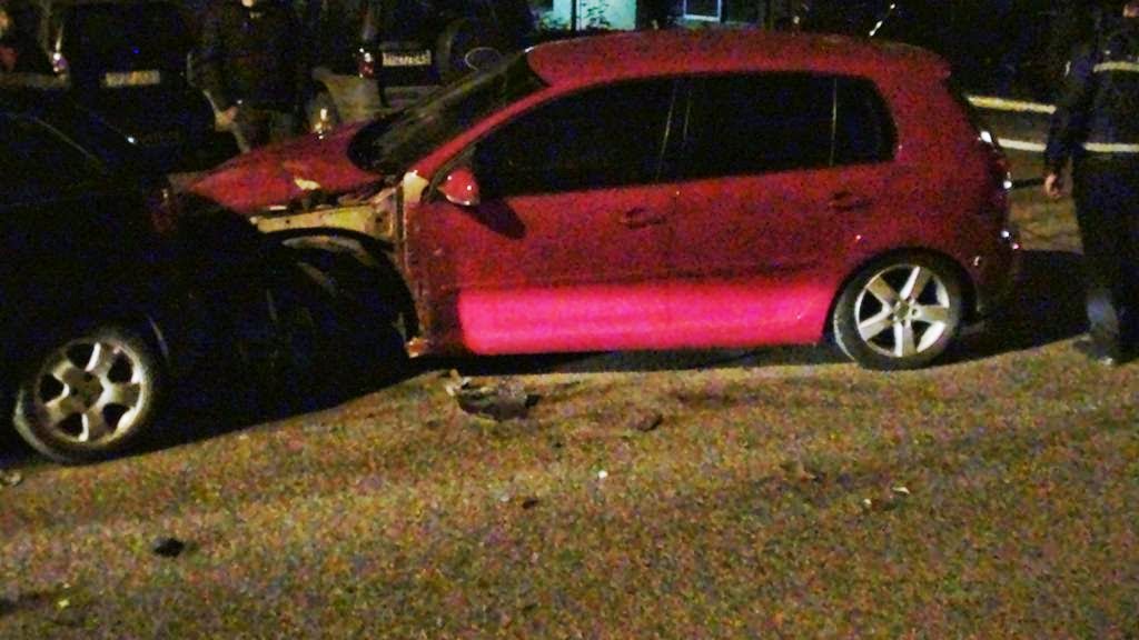 Τροχαίο ατύχημα λίγο μετά την Ανάσταση στο κέντρο της Τρίπολης (video) - Φωτογραφία 3