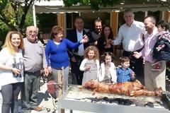 Πασχαλιάτικο σεργιάνι του Α. Παχατουρίδη στις γειτονιές του Περιστερίου