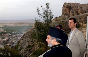 Επίσκεψη του προέδρου Άσαντ στην μαρτυρική Μααλουλα για την ανάσταση. - Φωτογραφία 4