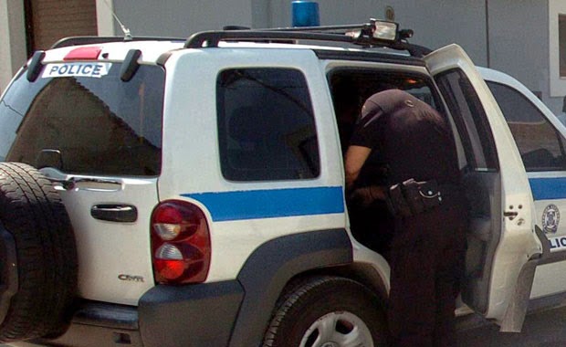 Σύλληψη ενόπλου αλβανού ληστή στα ελληνοαλβανικά σύνορα - Φωτογραφία 1
