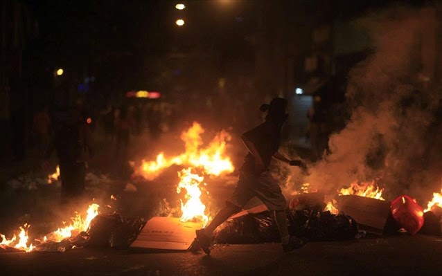 Βίαια επεισόδια στο Ρίο ντε Τζανέιρο της Βραζιλίας - Φωτογραφία 1