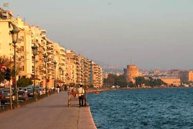 Μυρωδιά φυσικού αερίου έχει προκαλέσει από το πρωί πανικό στους κατοίκους της Θεσσαλονίκης - Φωτογραφία 1