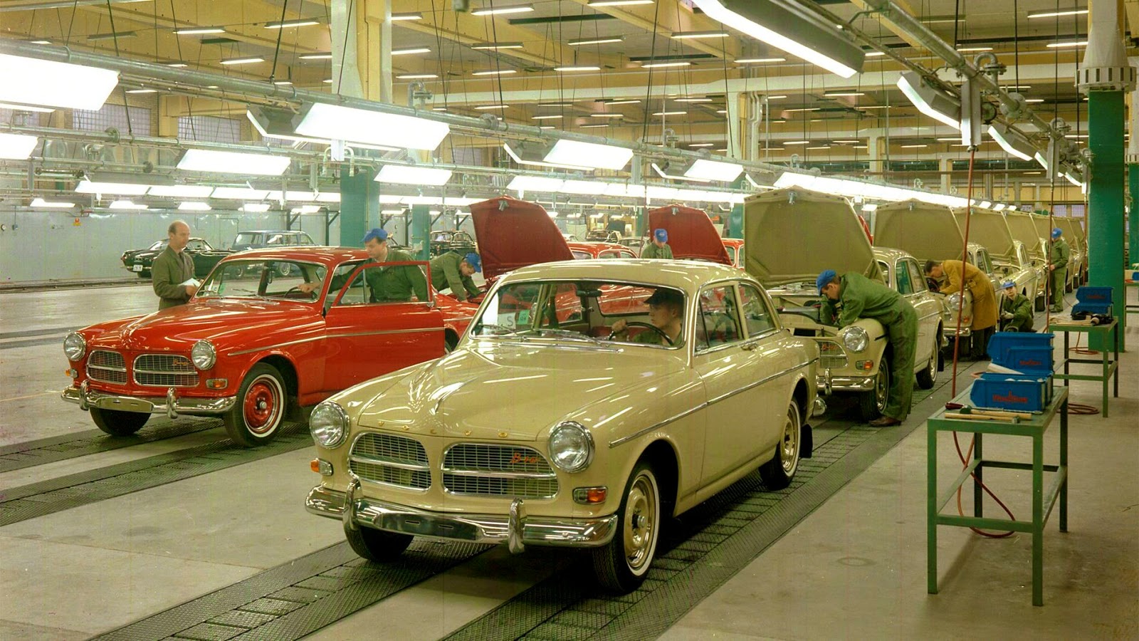 Επέτειος 50 ετών για το μεγαλύτερο εργοστάσιο Volvo στη Σουηδία - Φωτογραφία 1