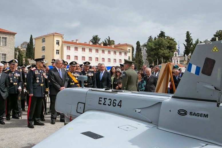 Χαιρετισμός ΥΕΘΑ Δημήτρη Αβραμόπουλου στην τελετή εορτασμού του Αγίου Γεωργίου στη Σχολή Πεζικού στη Χαλκίδα - Φωτογραφία 2