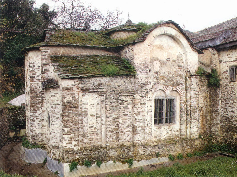 4665 - Η μεσοβυζαντινή ναοδομία του Αγίου Όρους - Φωτογραφία 1