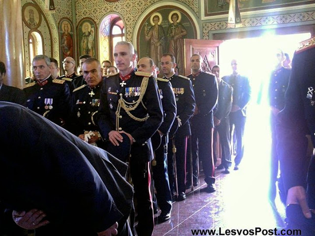Με λαμπρότητα εορτάστηκε η μνήμη του Αγίου Γεωργίου προστάτου του Στρατού Ξηράς στην Μυτιλήνη (ΒΙΝΤΕΟ, ΦΩΤΟ) - Φωτογραφία 6