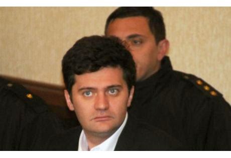 Πάτρα: Για βασανισμούς κρατουμένων κατηγορείται ο αδελφός του Γεωργιανού πρώην Υπουργού Άμυνας που συνελήφθη στο λιμάνι - Φωτογραφία 1