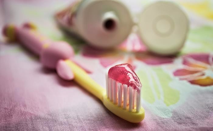 Η τρομακτική αλήθεια για την… οδοντόβουρτσά σας - Φωτογραφία 1