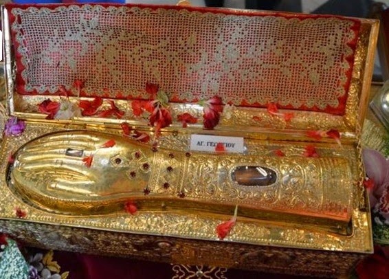 4668 - Η Στεμνίτσα υποδέχθηκε το Ιερό λείψανο Αγίου Γεωργίου από την Ιερά Μονή Οσίου Ξενοφώντος Αγίου Όρους - Φωτογραφία 1