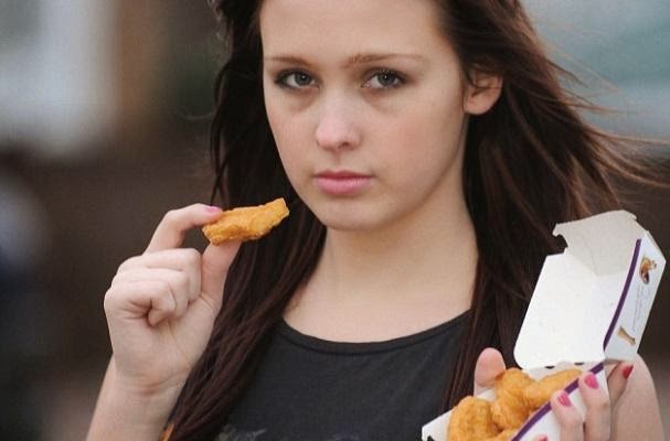 17χρονη τρώει μόνο κοτομπουκιές τα τελευταία 15 χρόνια - Φωτογραφία 2