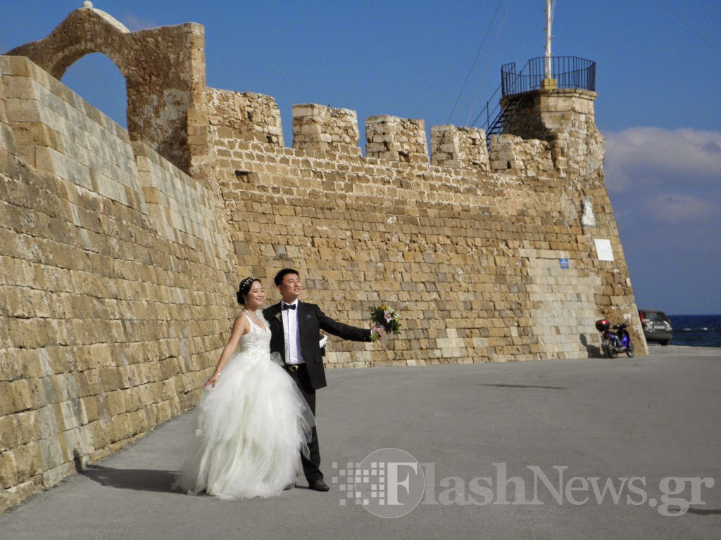 Γέμισε νύφες και γαμπρούς το Ενετικό λιμάνι των Χανίων [Photos] - Φωτογραφία 15