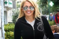 Κωνσταντίνα Σπυροπούλου: Κάνει τις βόλτες της στη Γλυφάδα με look που… σκοτώνει! [photos]